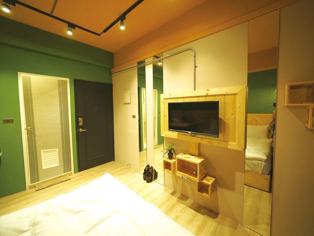 Loft Hostel Fengjia Taichung Exterior foto