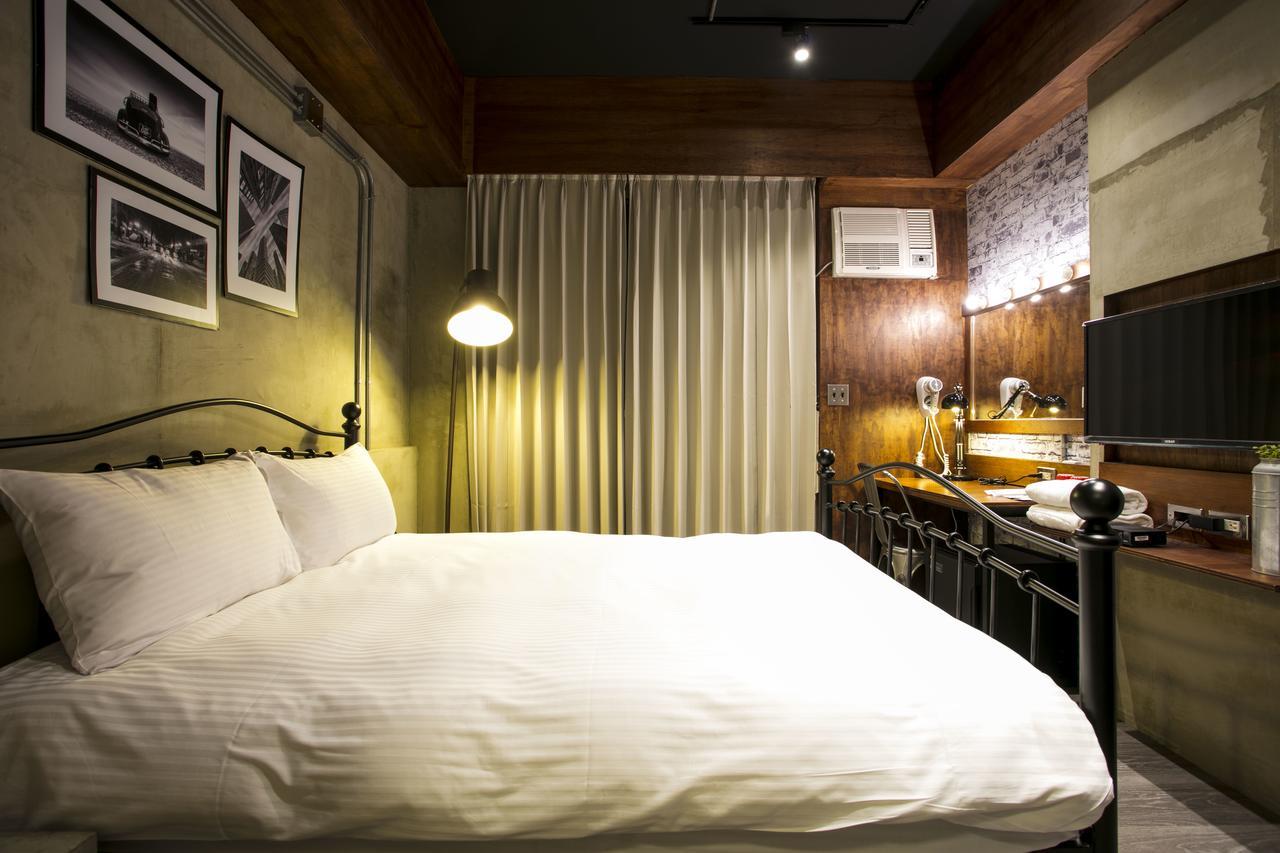 Loft Hostel Fengjia Taichung Exterior foto