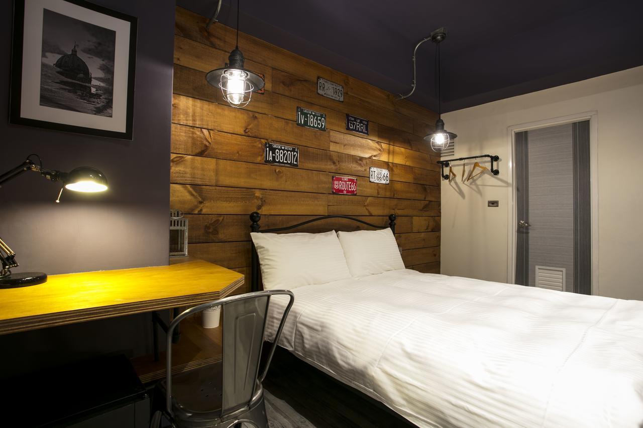 Loft Hostel Fengjia Taichung Exterior foto