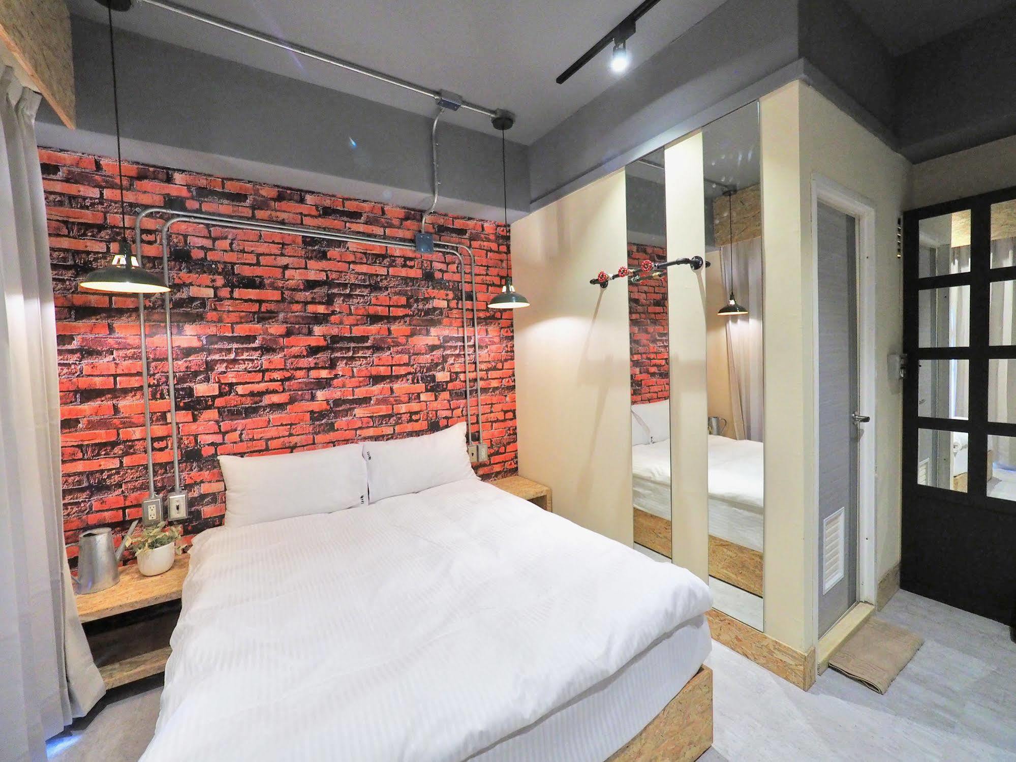 Loft Hostel Fengjia Taichung Exterior foto